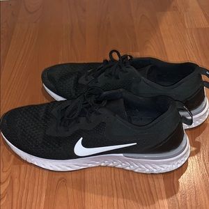 nike odyssey react - SIZE 14